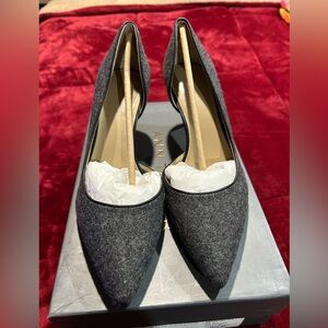 Ann Taylor shoes in black slate. Size 9